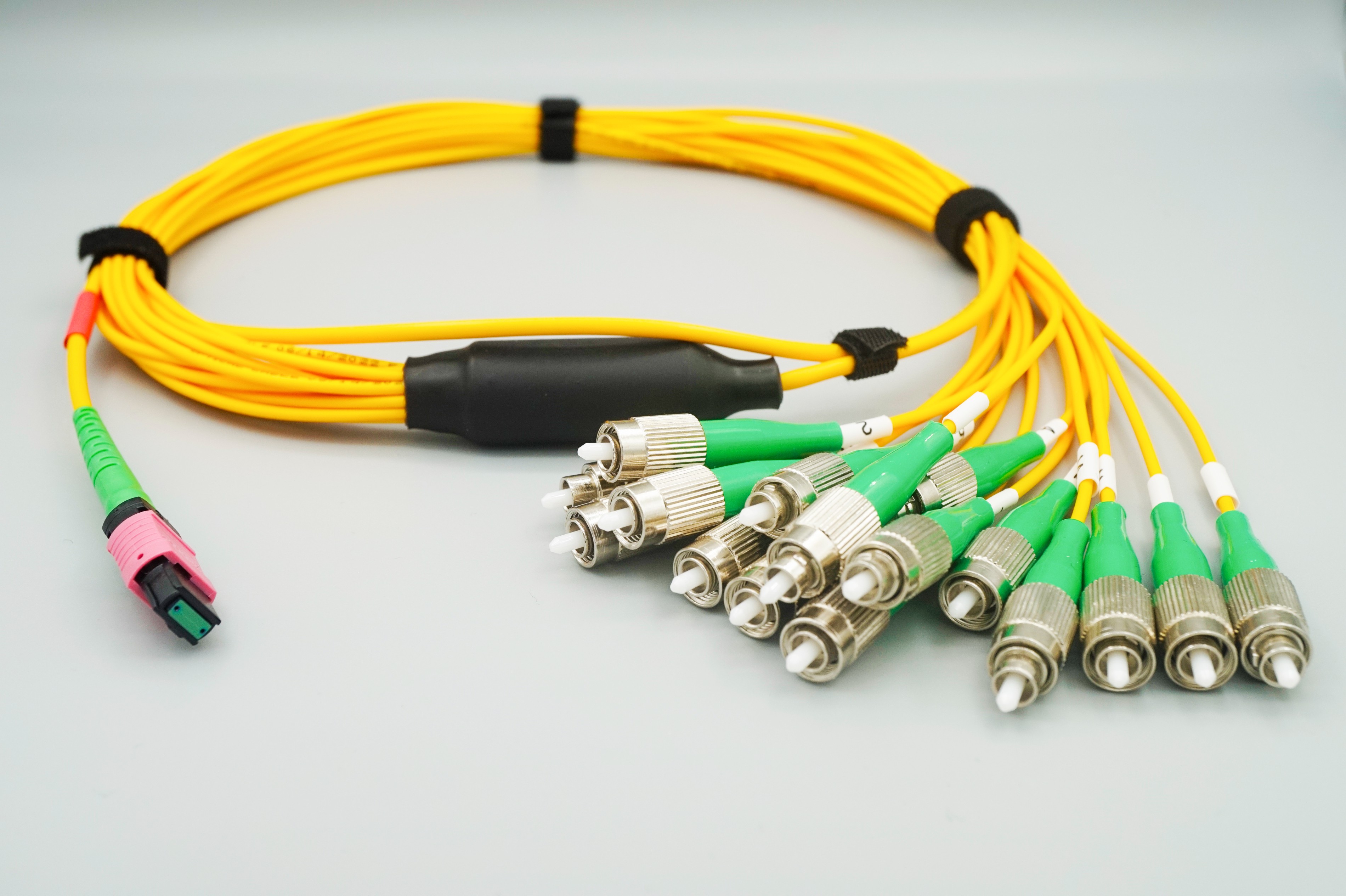 MM MNC Cable, MNC to FC/UPC,16ch